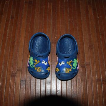 Crocs,  natikači, sandali poletni 23,24,25,26