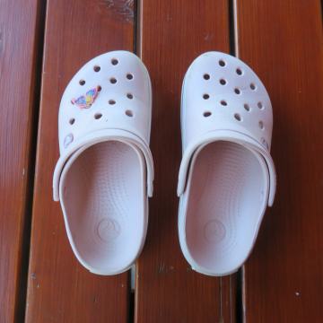 Dekliški Crocs natikači 37