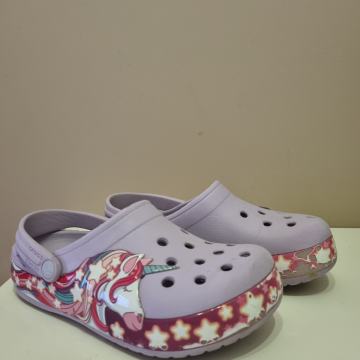 dekliški natikači CROCS št. C13 (30-31)