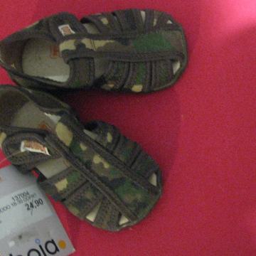 Fantovski copatki, sandalčki-vojaski, maskirni, FRODDO, st 18