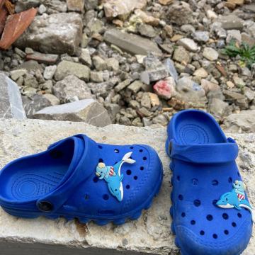 Fantovski natikači št. 27