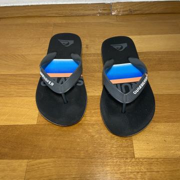 japonke Quiksilver št. 33-34