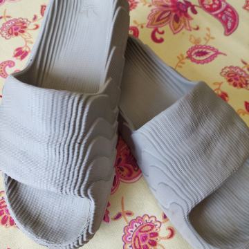 Natikači ADIDAS ADILETTE 22-40,5