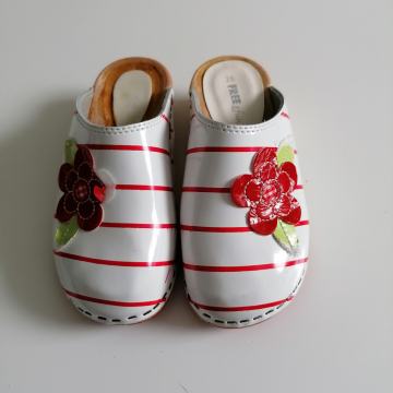 Natikači/cokle za deklico št.28