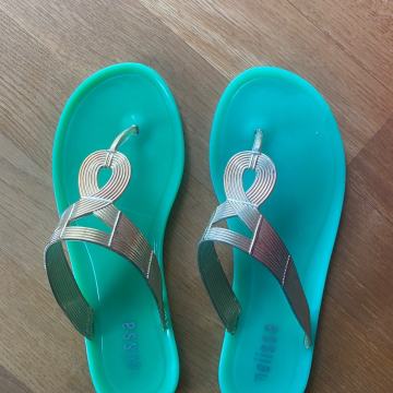 Natikači Melissa, številka 38