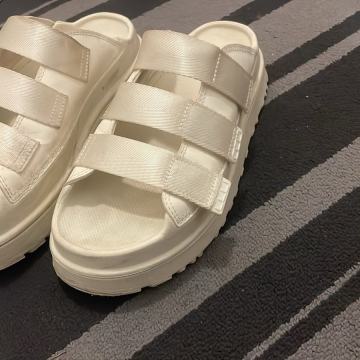 Natikači UGG, ženski št. 40