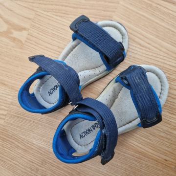 otroški natikači 23