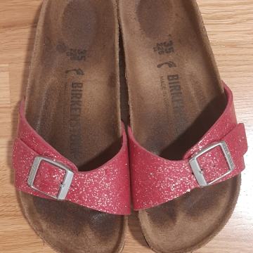 Prodam Birkenstock dekliške natikače št. 35
