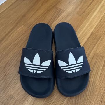 Adidas ženski natikači