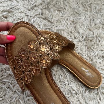 Novi modni natikači, 38