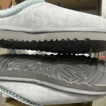 Ugg natikači st.40