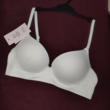 H&M Push-up Nederček