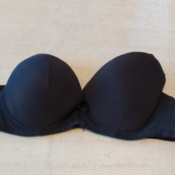 NEDRČEK Ancona Lingerie črn, podložene košarice - vel. 80A - prodam