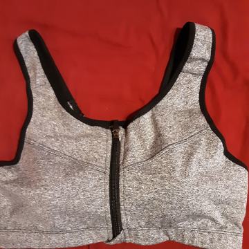 Športni modrček - nov