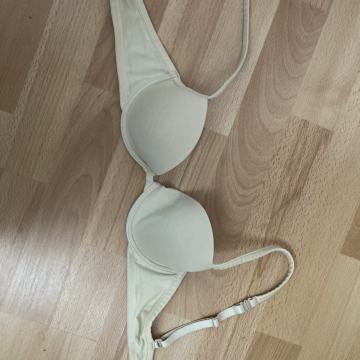 Ženski nedrček (modrček), XS