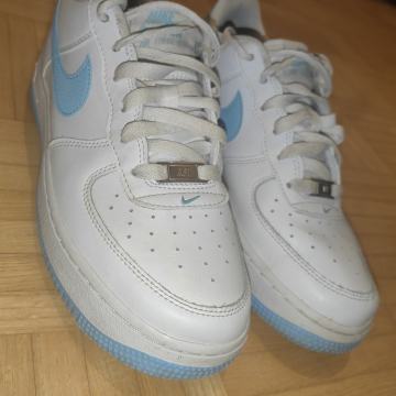 Nike air force 1, Št.-40