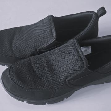 Slazenger nizki čevlji, črni, št.46,5 oz 30,5cm,kot novi,izredno lahki
