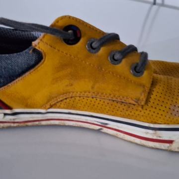 Športno elegantni čevlji