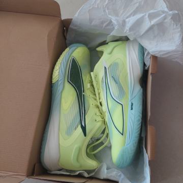 superge PUMA Accelerate Nitro SQD4