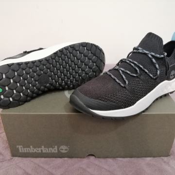 Timberland Solar čevlji št. 42 NOVI (v trgovini 124€)
