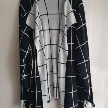 DORIS STREICH NOVA ČRNO ČRTASTA JOPICA 52/XL