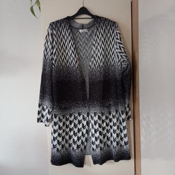 HELENA VERA ČRNO BELA DOLGA PLETENA JOPICA XXl