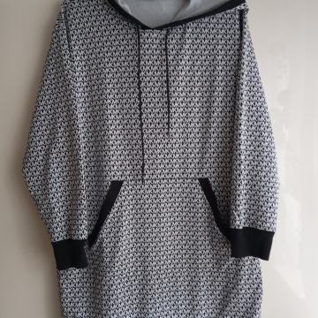 MICHAEL KORS ČRNO BELA OBLEKA S KAPUCO L/XL
