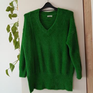 NEWSLADY ZELEN KOSMATEN PULOVER XL/XXL