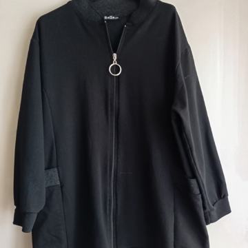 SAGA DOLGA ČRNA TANJŠA JAKNA L/XL