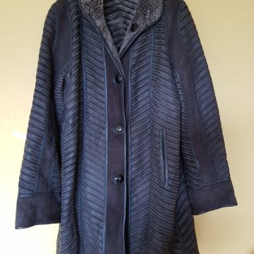 USNJENO KRZNENA JAKNA 2 V 1 - pravo usnje 42/44