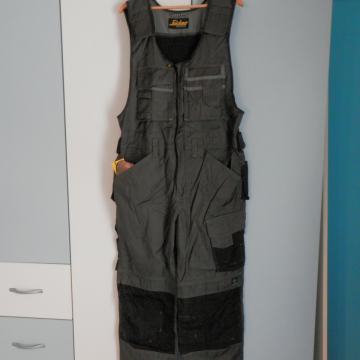 DELOVNE HLAČE Z NARAMNICAMI  SNICKERS