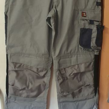 Nerabljene delovne hlače št. 52