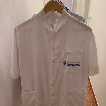 Zdravstvena nega - moška uniforma