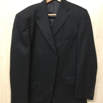 Elegantna moška siva obleka