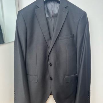 Moška elegantna obleka + hlače