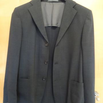 moška obleka LEPUS, št. S-M, tanjša, siva