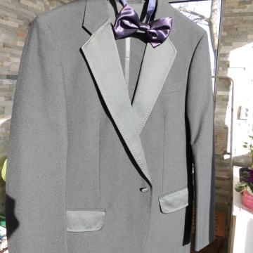 ODLIČEN SMOKING KOMPLET,ANGLEŠKE IZDELAVE št.48-170cm