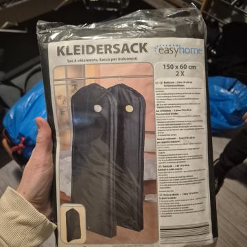 Vreči za shranjevanje oblačil