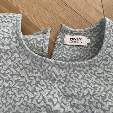 Nosecniška obleka znamke Only (small, konfekcijska 36)