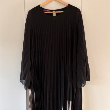Črna elegantna obleka xxla femme - kot NOVA