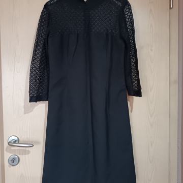 Črna obleka s čipko S