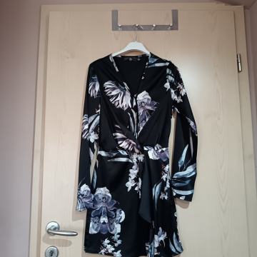 Missguided obleka XS/S