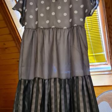 Obleka št. L - nova