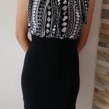 Črna poletna obleka