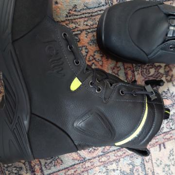 Čevlji za gasice, reševalce Jolly