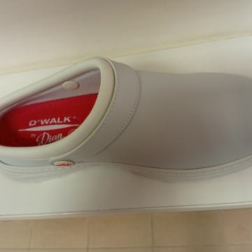 DELOVNI SANDAL BREZ KAPICE ANTIBAK. ženski 40 ODPRODAJA