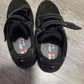 Delovni ženski čevlji 38 (20€)