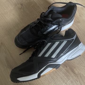 Adidas dvoranski moški tenis copati