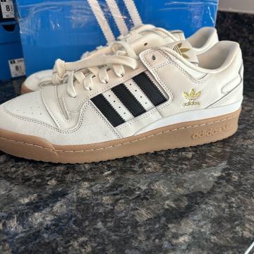 ADIDAS FORUM LOW CLASSIC Cloud White / Core Black / Gum
