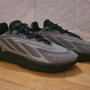 Adidas OZELIA Gray - Black 44 2/3